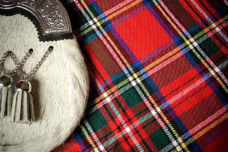 image of tartan kilt and traditional sporran